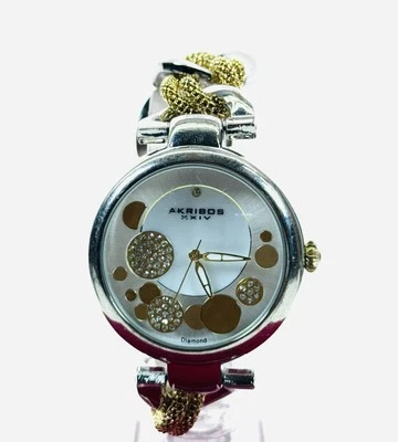 Reloj retro de cuarzo de diamantes Akribos con correa de pulsera de malla dorada y plateada Foto 1 de 4