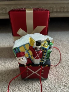 NY RADIO CITY MUSIK ROKETEN WEIHNACHTEN GLASSCHMUCK mit Etikett in Box - Bild 1 von 16