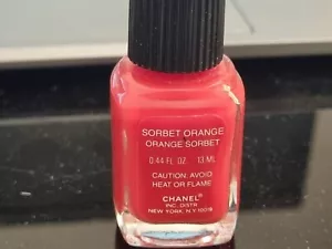 Sorbete de color de uñas Chanel Le Vernis sorbete naranja/naranja - Imagen 1 de 3