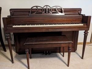 Everett Upright Piano 1950s Used - LOW PRICE  *local pickup only* - Picture 1 of 6