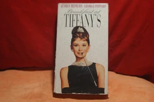Breakfast at Tiffany's ft. Audrey Hepburn (VHS, 1992) -Paramount Classic A Must - Picture 1 of 3
