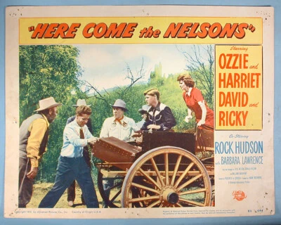 1951 Ozzie & Harriet filme piloto de TV Here Comes the Nelsons cartão de lobby original  - Imagem 1 de 2