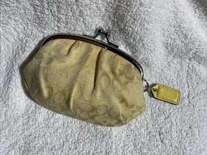 Coach Signature Jacquard Kiss Lock Coin Purse Etui Geldbörse Hellgelb Vintage Y2K - Bild 1 von 6