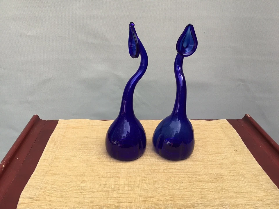 PAR DE ROCIADORES ANTIGUOS SOPLADOS A MANO AZUL COBALDO ISLÁMICO ATRAPA LÁGRIMAS RW Foto 1 de 4