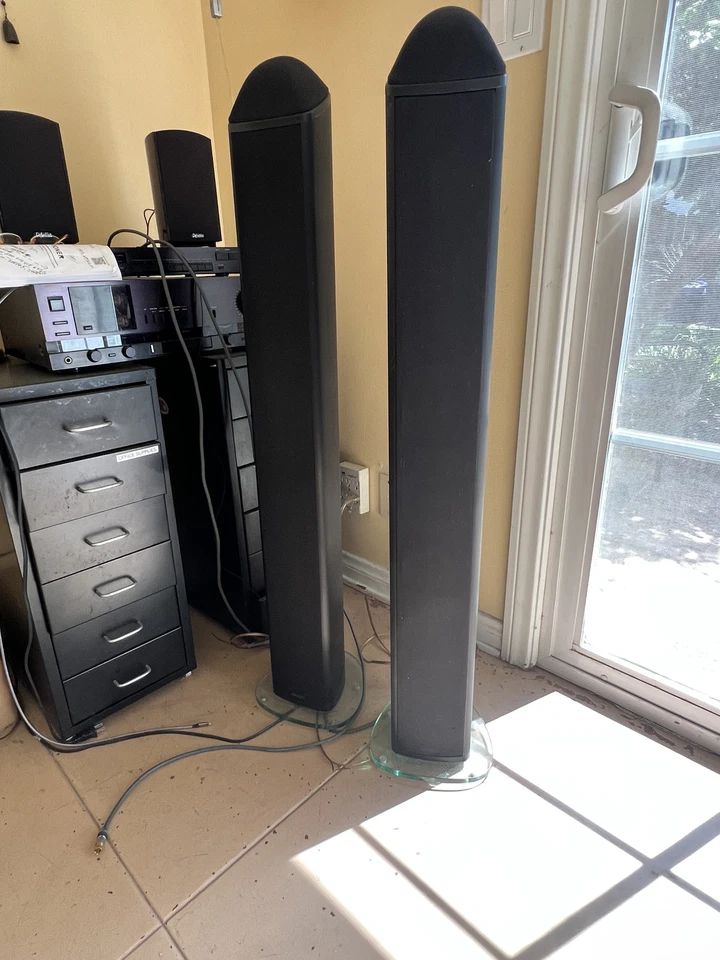 Altavoces Mirage Omnisat v2 FS de pie para audiófilos torre delgada negros Foto 1 de 1