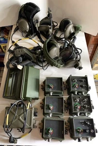 lot SET VIC-3 INTERCOM MILITARY RADIO COM CREW STATION HEADSET TANK CABLE - Imagen 1 de 23