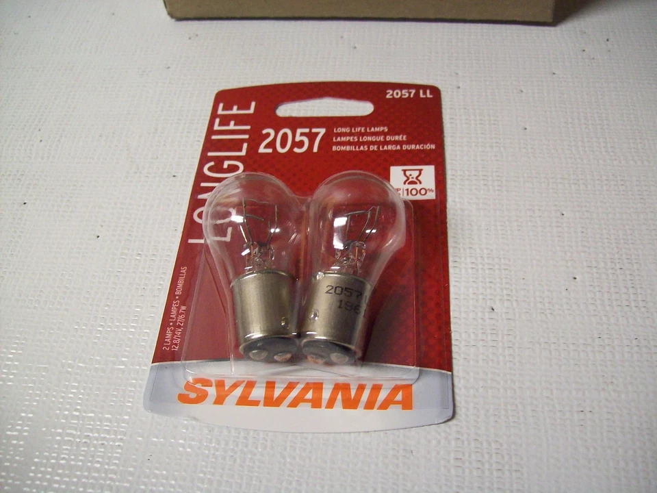 Lote de 10 bombillas Sylvania Long Life 2057 --2 en cada paquete--- x 5 paquetes Foto 1 de 1