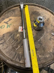 3/4 Ratchet Reversible / Quick Release W/ 2 1/4 chrome 12 PT Socket - Picture 1 of 6