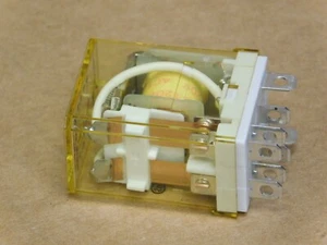 IDEC RH2B-U Relay Plug-In DPDT 10A 120V Relay DPDT PN 26520A - New Open Box - Picture 1 of 5
