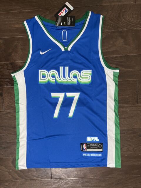 Nike Men's Dallas Mavericks Luka Doncic #77 White Dri-Fit Swingman Jersey, XL