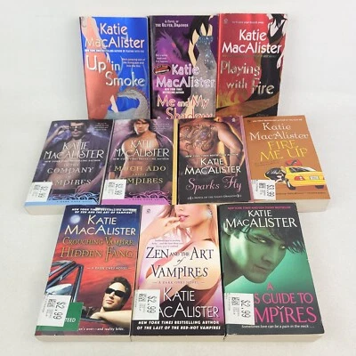 Lot 10 Katie MacAlister Paperbacks, Dark Ones Light Dragons Silver Dragons 1sts Foto 1 de 4