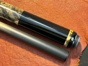 Taco de billar personalizado TNT 1 de 1 con eje de fibra de carbono. Buckeye Burl. - Imagen 1 de 6