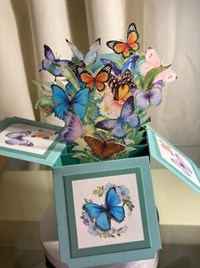 Pop up 3D beautiful butterflies flying out of a present card - Picture 1 of 2