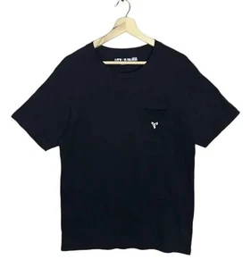 Uniqlo x Final Fantasy 35th Anniversary Tshirts - Picture 1 of 6
