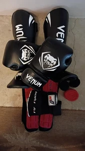 Venum Gloves 12onz , Shin Guards Size L 3 Hands Wraps & Hands Gloves Set - Picture 1 of 8