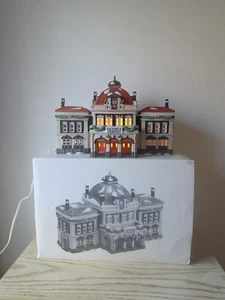 Dept. 56 Dickens' Village Series VICTORIA STATION w/ original box 1989  RETIRED  - Picture 1 of 10