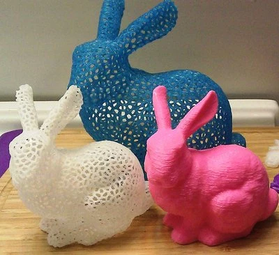 Conejo de Pascua sólido o con cordones (Voronoi) elección de tamaños - plástico impreso en 3D Foto 1 de 4