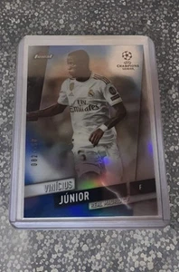 2019 Topps Finest UEFA Champions League #64 Vinicius Junior rifrattore blu /150 - Foto 1 di 3