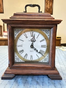 Quarzuhr mit Holzrahmen Sonnenuntergangszeit - Bild 1 von 7