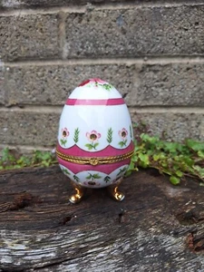 Vintage Limoges Porcelain Footed Egg Trinket Box Pot. - Picture 1 of 8