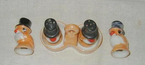 4 OLD LUSTER WARE FIGURAL SALT AND PEPPER SHAKERS & TRAY, BIRDS IN TOP HATS - Picture 1 of 5