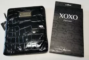 Apple iPad XOXO Kisses Hugs Tablet Case Bag Black Silver Jocelyn Croco 8x10 New - Picture 1 of 4