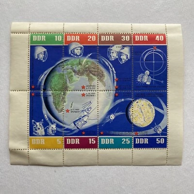 1962 E Germany DDR 5th Anniversary of Russian Space Travel Mini Sheet of 8 - Image 1 of 4