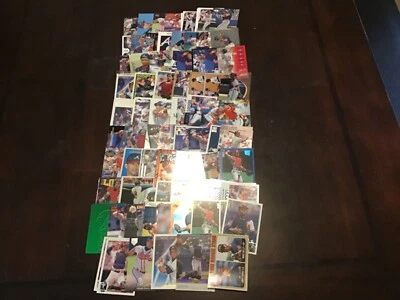 JAVY LOPEZ Oddball Insert & Regular issue Baseball  BRAVES YOU CHOOSE - Image 1 of 4