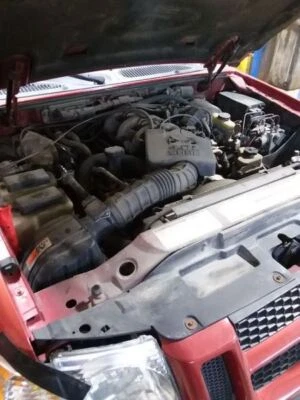 Windshield Glass Sport Trac Fits 95-05 EXPLORER 1965218 - Image 1 of 4