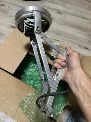 Confederate headlight And Suppor - Image 1 of 4