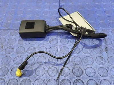 12-15 Mercedes Benz ML W166 Hebilla de cinturón de seguridad delantero lado del conductor izquierdo bronceado OEM Foto 1 de 4