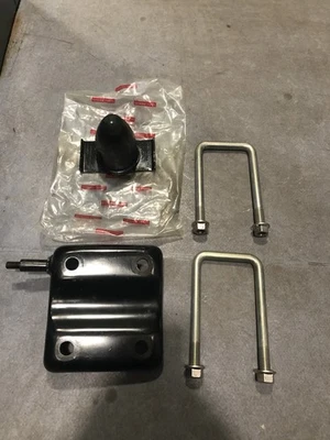 2006-2015 Mitsubishi L200 Genuine Rear Spring Repair Kit 1 Side OEM 4150A199 — 第 1/4 张图片