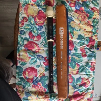 LMI Recorder Soprano with Brown Zippered Case. 460014 03 - Made in Korea - Image 1 of 2