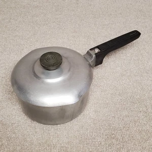 Cacerola Wagner Ware Magnalite Vintage 2 cuartos doble caño y tapa - Imagen 1 de 8