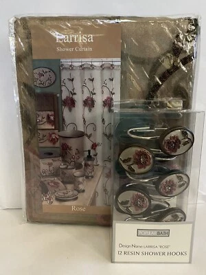 ¡NUEVO! Popular Ganchos para Cortina de Ducha de Baño, Larrisa-Rose 72”x72” y 12 Foto 1 de 3