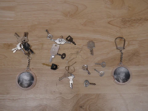 Vintage Key Lot Skeleton Padlock Keys  Luggage Samsonite Cover