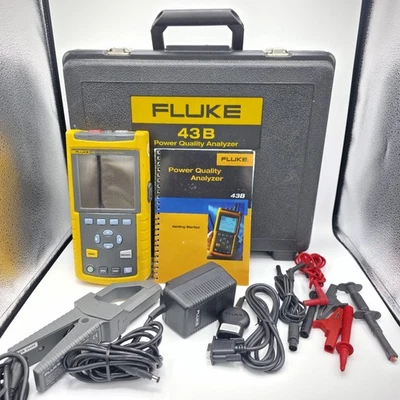 Kit analizador de calidad eléctrica Fluke 43B | Abrazadera, cables, cargador, manual y estuche rígido Foto 1 de 4