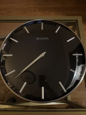 Bulova - Reloj de Pared Metro, Acabado Peltre Satinado 16" Cristal Lenz Foto 1 de 2