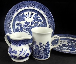 Grupo de 2 platos de ensalada Churchill Willow Blue 1 crema y 1 taza - Imagen 1 de 4