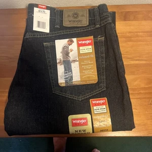 Pantalones de mezclilla para hombre Wrangler calce relajado pierna recta talla 38x32 nuevos con etiquetas - Imagen 1 de 3