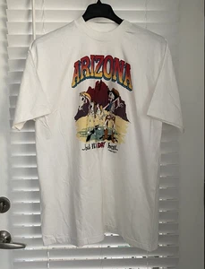 Vintage Hanes Herren "ARIZONA But Its A Dry Heat" Grafik T-Shirt Größe XL Neu ohne Etikett 90er - Bild 1 von 10