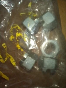 New OEM Castle Nut for Mack 19AX5 Pack of 6 - Picture 1 of 1