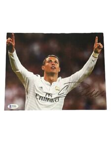 Cristiano Ronaldo Photo 8x10 Autographed Signed BECKETT COA
