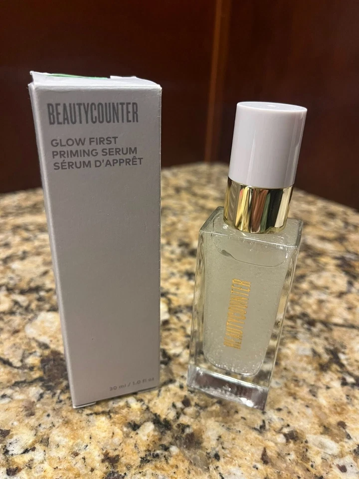 BEAUTYCOUNTER GLOW FIRST PRIMING SERUM 1.0 OZ ¡NUEVO EN CAJA!!!!!  Se vende por $65 Foto 1 de 1