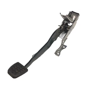 Toyota Aygo Peugeot 107 C1 *2005-2014* Genuine Brake Pedal Lever Box (FreeP&P) - Picture 1 of 2