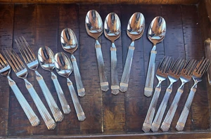 Roberts & Belk Gold Espirit posate acciaio inox 18/10 lucido pesante lotto di 14 - Foto 1 di 11