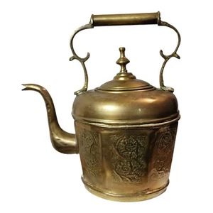 Tetera vintage de latón con diseño floral ornamentado cuello de ganso marroquí caño hervidor de agua - Imagen 1 de 9