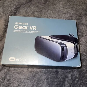 SAMSUNG Gear VR Oculus Virtual Reality Headset For Galaxy Note5 S6/S6 Edge Edge+ - Picture 1 of 8