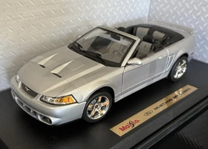 2003 Ford Mustang SVT Cobra Silver 1/18 Maisto - Picture 1 of 7