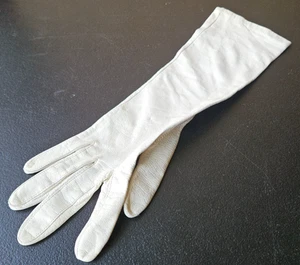 LANGER DAMENHANDSCHUH AUS ELFENBEINFARBENEM LEDER. GR 36/50. GR 7. EINZEL RECHTSHAND - Bild 1 von 8